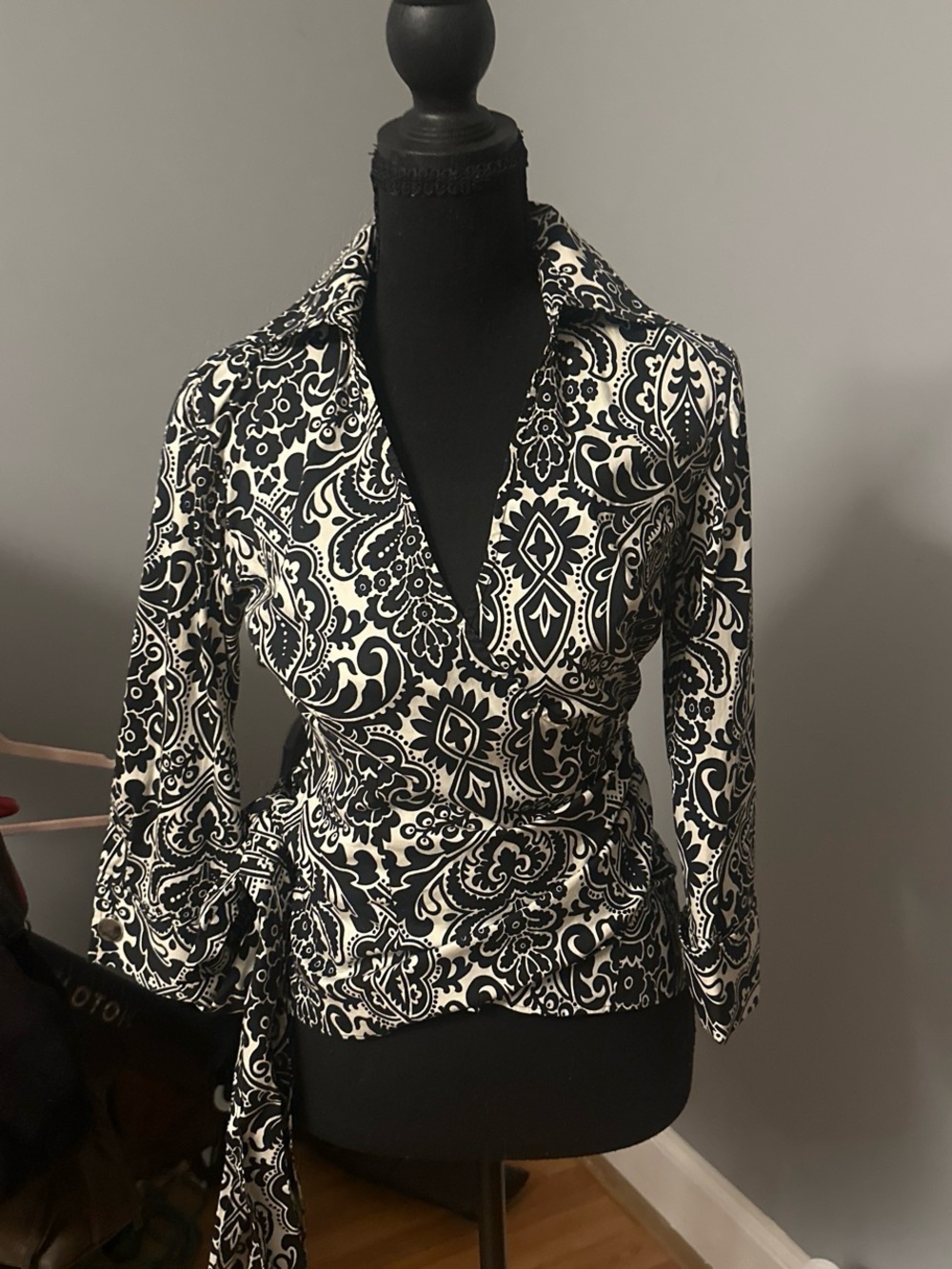 Ann Taylor Black & White Paisley Wrap Blouse